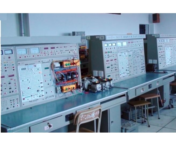 船舶電動控制儀表實(shí)訓(xùn)裝置