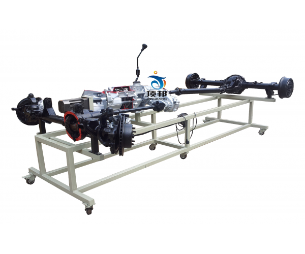 汽車(chē)四輪驅(qū)動(dòng)系統(tǒng)實(shí)訓(xùn)臺(tái)