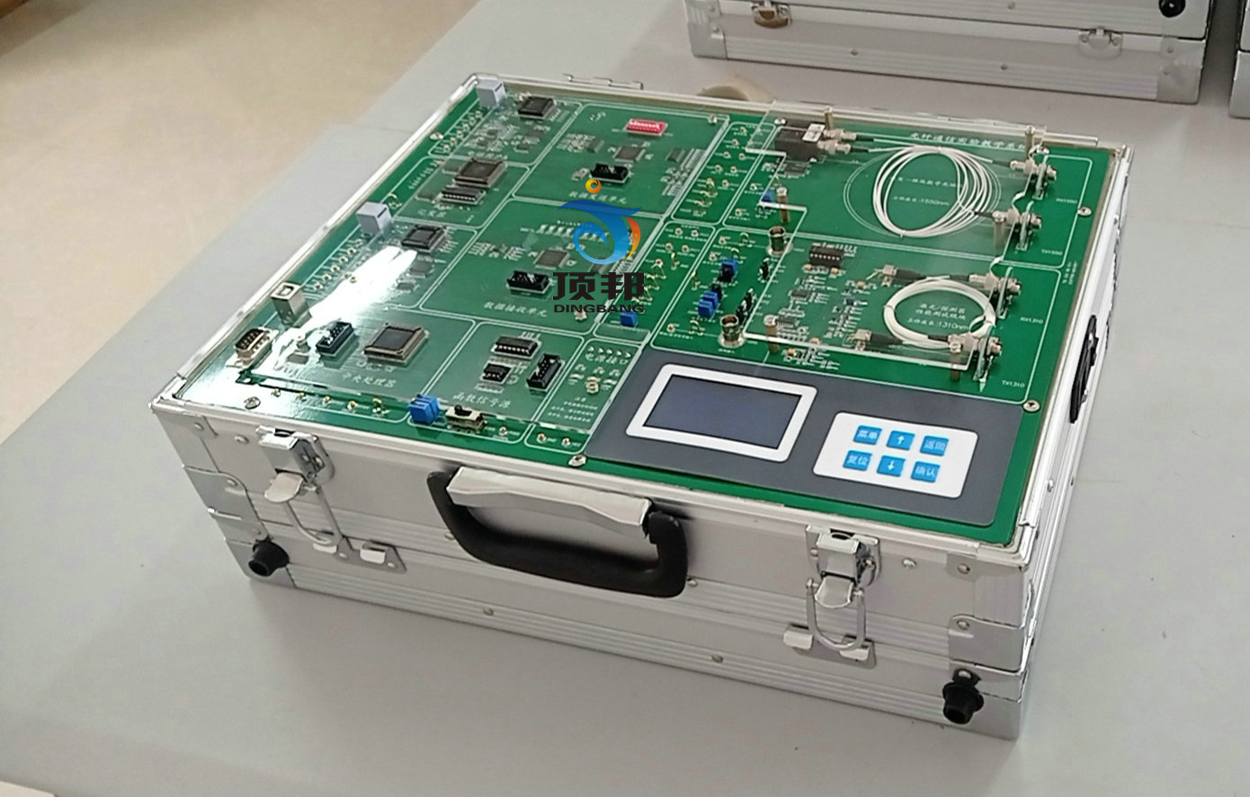 光纖通信綜合實驗箱(圖2) 光纖通信綜合實驗箱