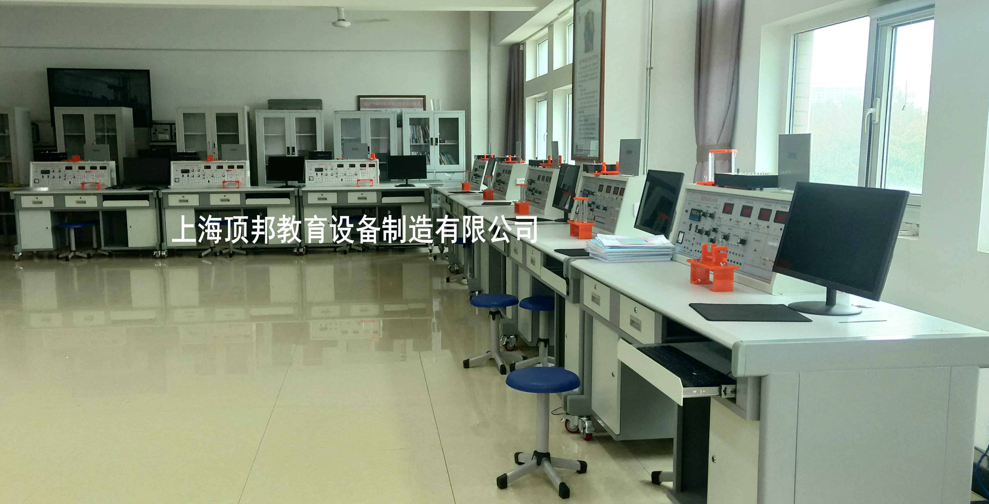 傳感器技術(shù)實(shí)訓(xùn)室簡(jiǎn)介(圖1) 傳感器技術(shù)實(shí)訓(xùn)室簡(jiǎn)介(圖1)