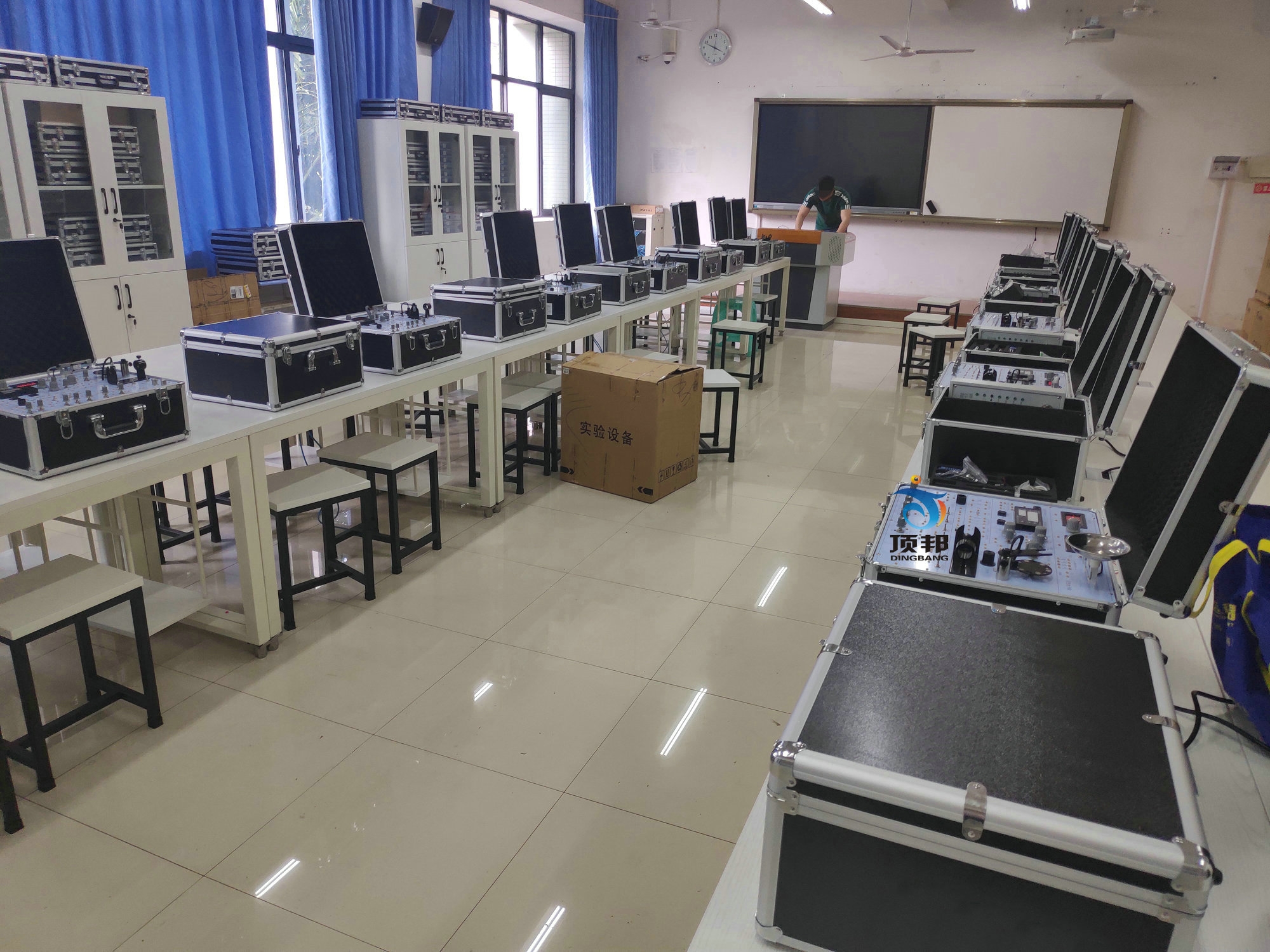 傳感器系統(tǒng)實驗箱