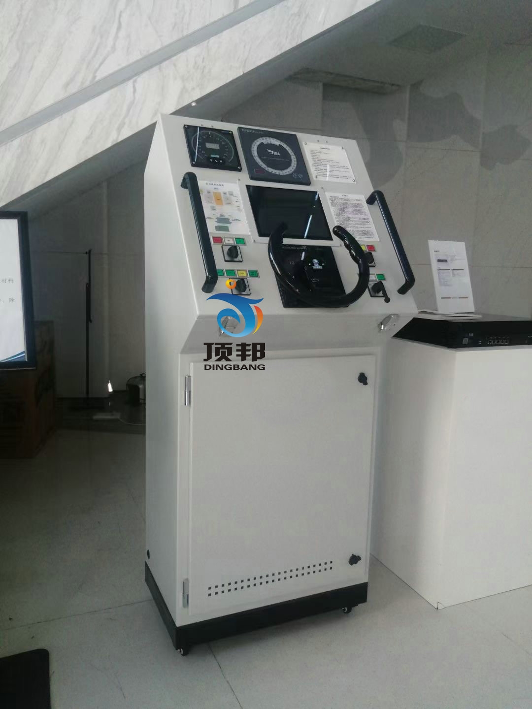 船舶操舵儀模擬器(圖3) 船舶操舵儀模擬器