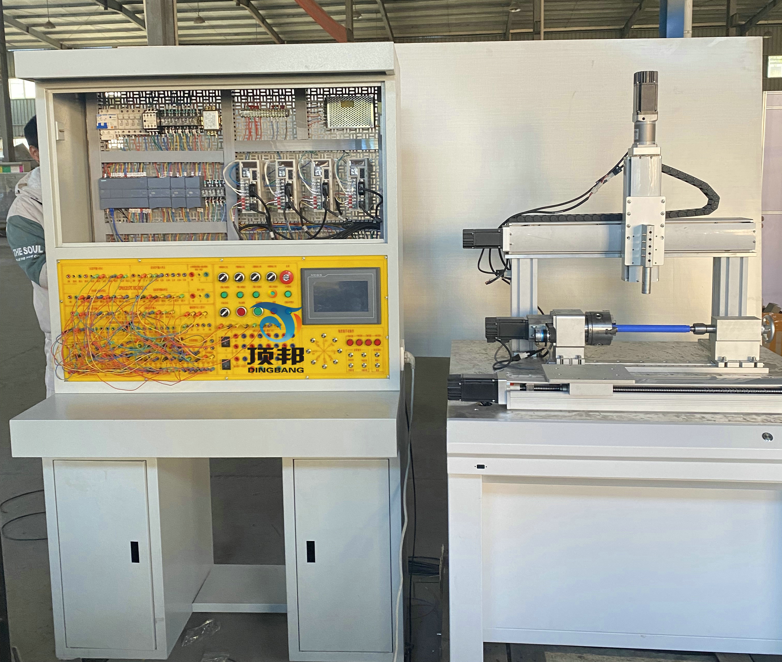 四軸運動控制實訓裝置(圖2) 四軸運動控制實訓裝置