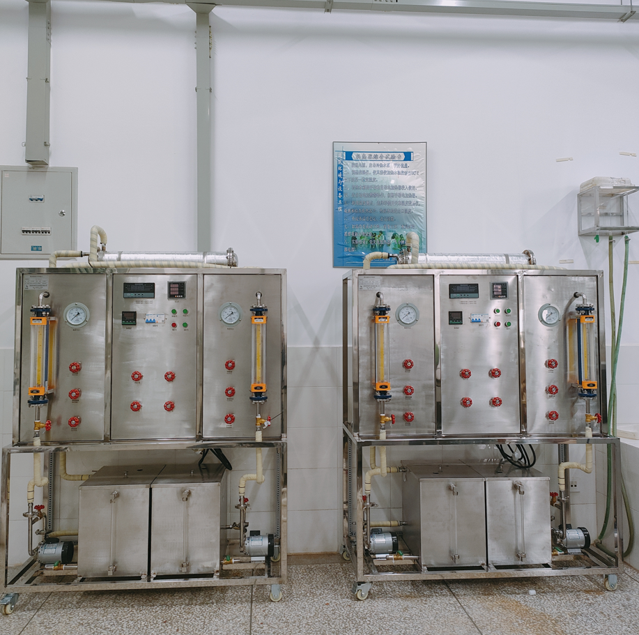 換熱器綜合實驗臺(圖3) 換熱器綜合實驗臺