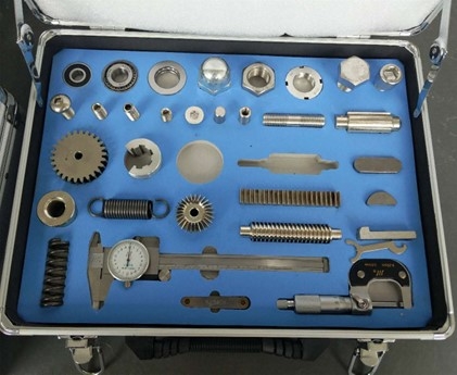 標(biāo)準(zhǔn)零件實測繪圖訓(xùn)練裝置