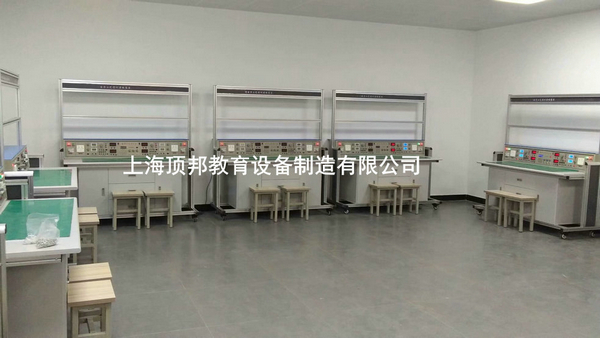 電子工藝實(shí)訓(xùn)考核裝置(圖4) 電子工藝實(shí)訓(xùn)考核裝置