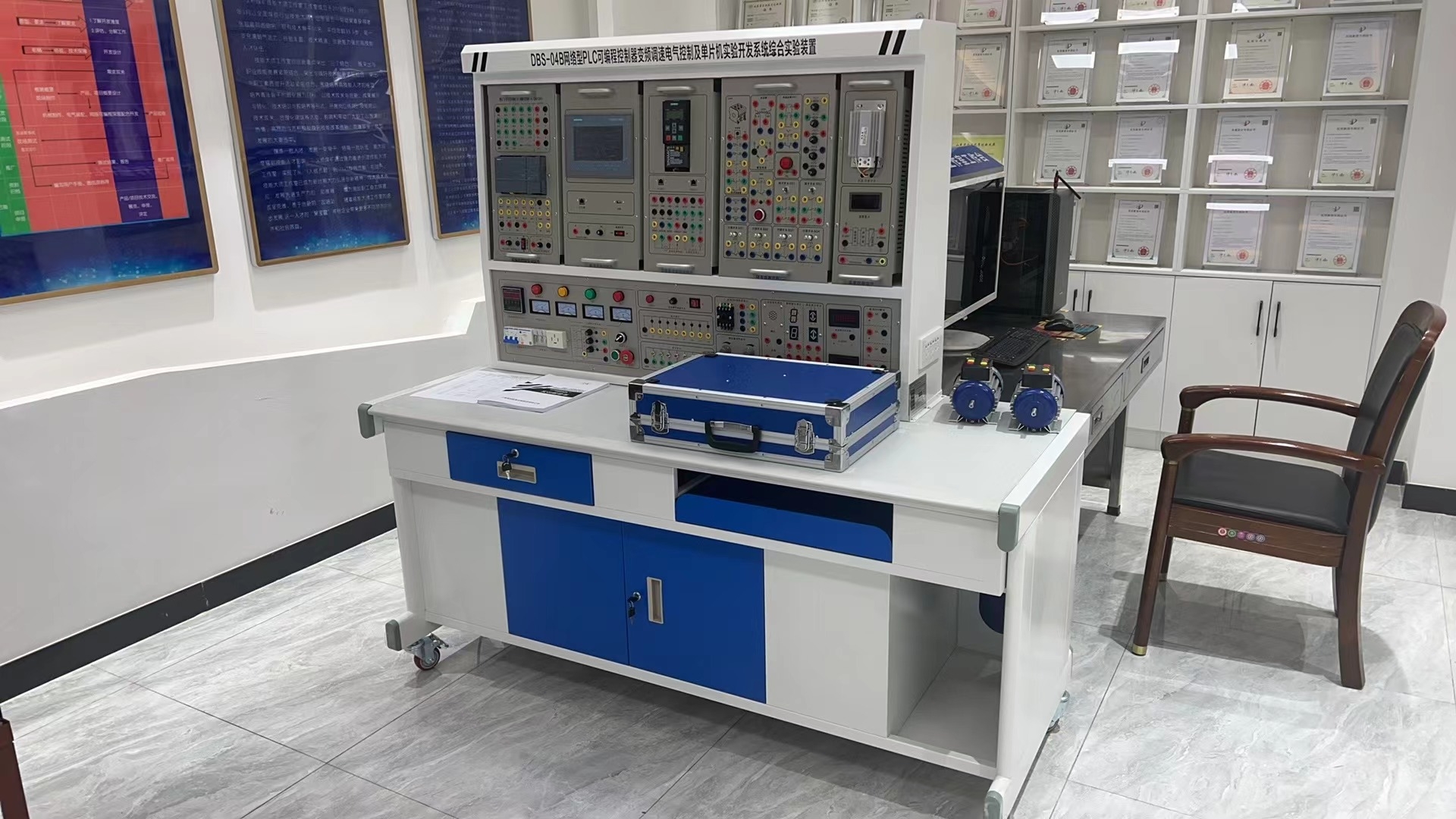 網(wǎng)絡(luò)型PLC可編程實(shí)驗(yàn)裝置