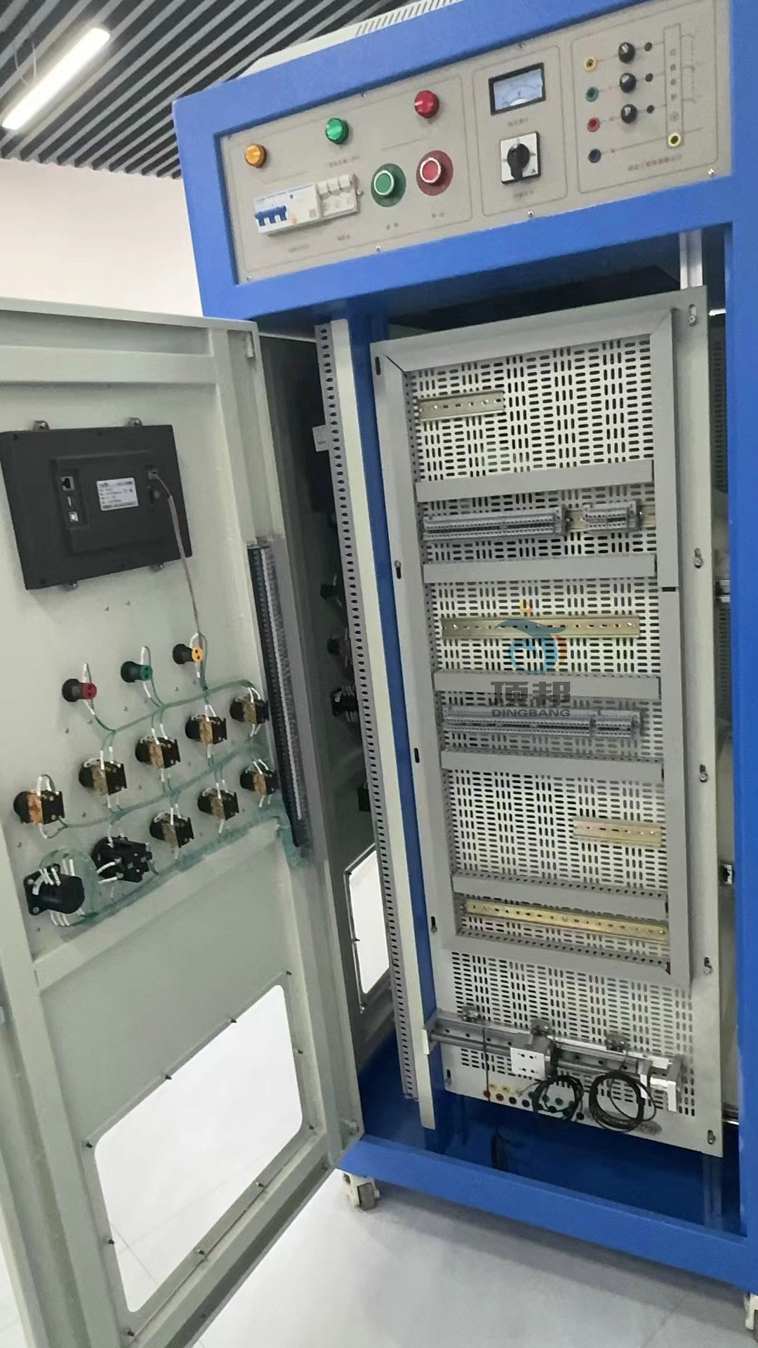 柜式高級維修電工實(shí)訓(xùn)裝置