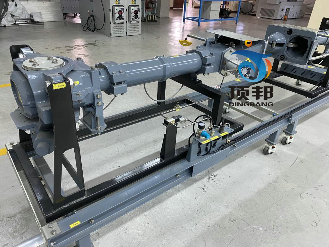 地鐵列車全自動(dòng)車鉤緩沖器模型