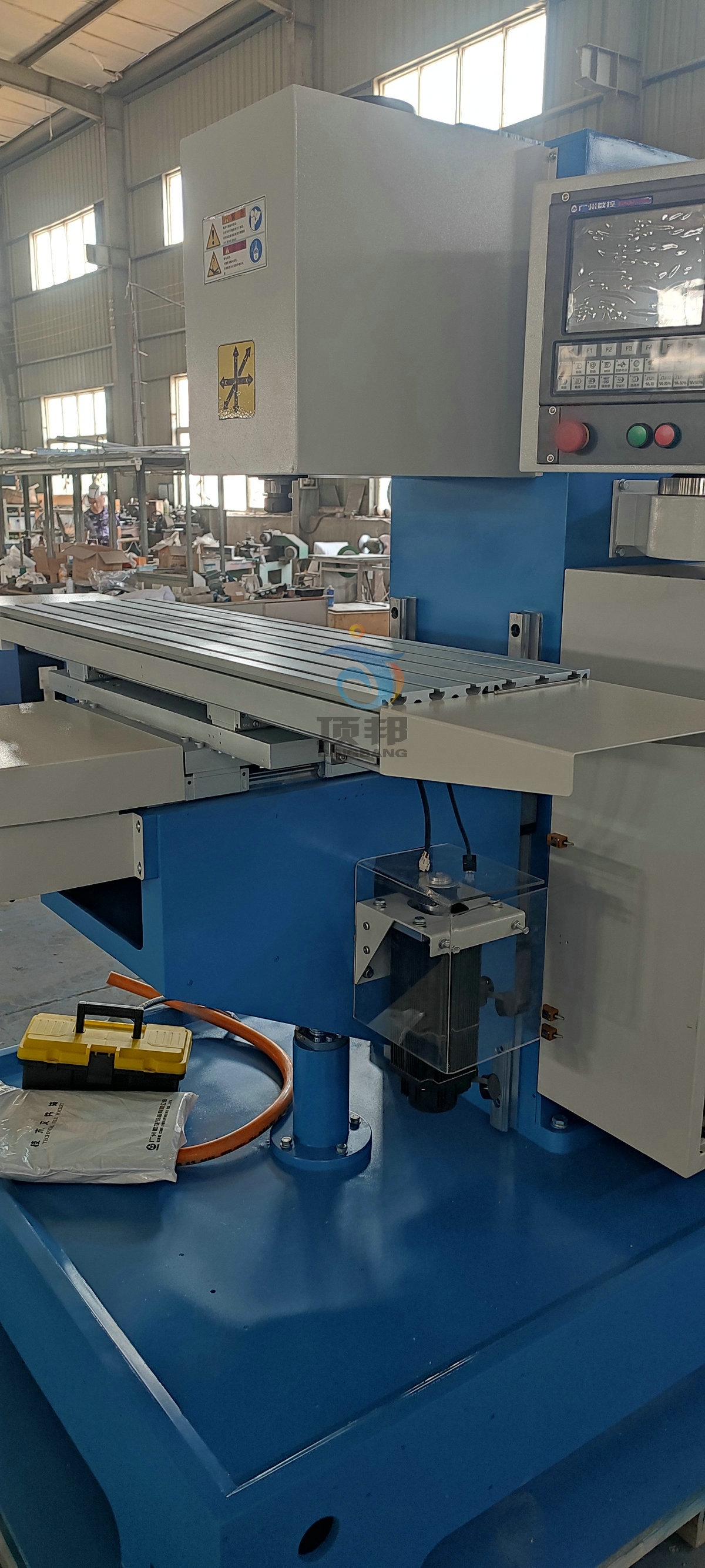 透明數(shù)控教學(xué)銑床(圖3) 透明數(shù)控教學(xué)銑