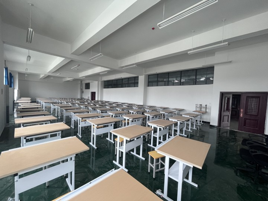 工程制圖實(shí)驗(yàn)室設(shè)備(圖2) 工程制圖實(shí)驗(yàn)室設(shè)備